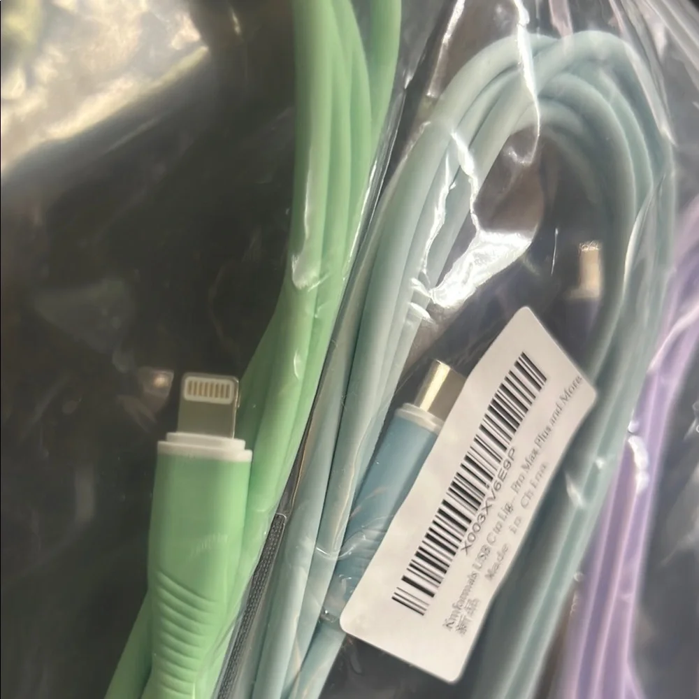 3 pack 6' pastel USB C to lightening charging cables